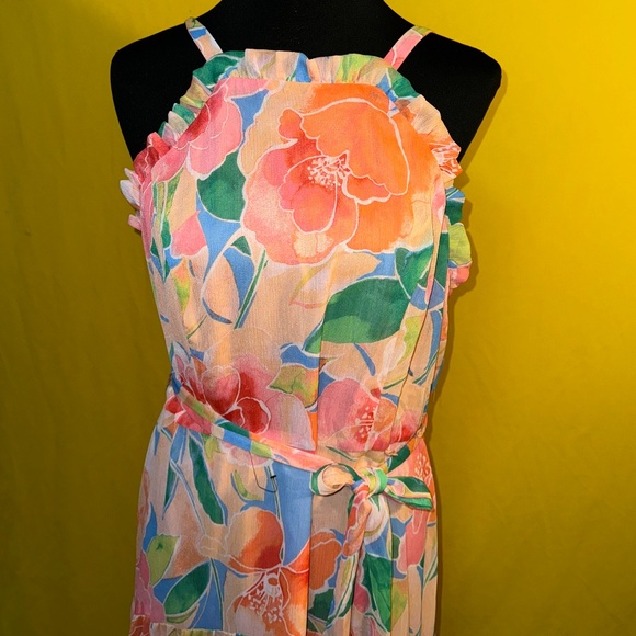 Maggie London Tiered Apron Dress - Picture 2 of 9